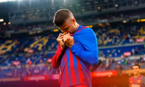 Gerard Pique giải nghệ