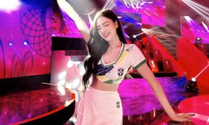 Dàn hot girl bình luận World Cup dừng lên sóng sau vụ nói nhầm