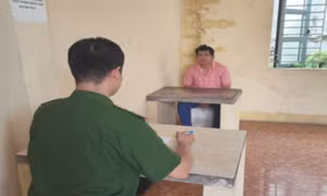 Giám đốc chiếm đoạt 2,1 tỉ đồng của người dân ở Đắk Lắk ra đầu thú sau thời gian trốn nã