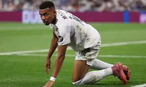 Real Madrid khởi đầu mùa giải đầy vất vả