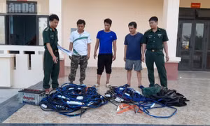Đắk Lắk: Xử phạt chủ tàu cá tàng trữ công cụ kích điện để khai thác thủy sản trái phép