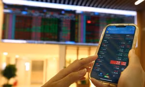 Khối ngoại trở lại mua ròng, VN-Index đảo chiều tăng gần 54 điểm