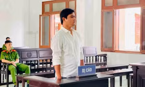 Mâu thuẫn trong quán nhậu, người đàn ông bị đâm thương tích 40%