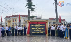Xã Quảng Hà gắn biển công trình chào mừng Đại hội Đảng bộ xã