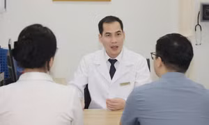 Thầy thuốc Ưu tú Phạm Việt Hùng: “Bàn tay vàng” hai thập kỷ chinh phục kỹ thuật phẫu thuật nội soi phức tạp