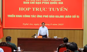 Thủ tướng họp khẩn ứng phó bão số 5: Bảo vệ tính mạng nhân dân là mục tiêu cao nhất