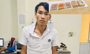 Nam thanh niên bị công an bắt quả tang mua bán hơn 2kg ma túy