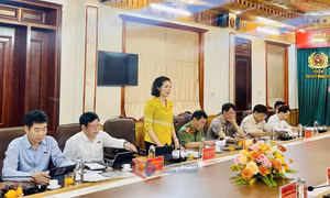 Đoàn khảo sát Ủy ban Pháp luật và Tư pháp của Quốc hội làm việc tại Trại giam Quảng Ninh 