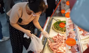 Những lưu ý quan trọng khi mua thực phẩm khuyến mãi, sắp hết hạn