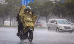 Mưa dông lan rộng khắp cả nước