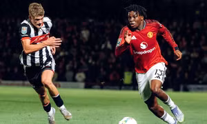 Man United bị đội bóng ở giải hạng 4 loại khỏi Cúp liên đoàn