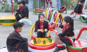 Sân chơi thân thiện cho trẻ em từ vật liệu tái chế