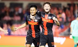 Tân binh V-League thắng ngược trận mở màn mùa giải