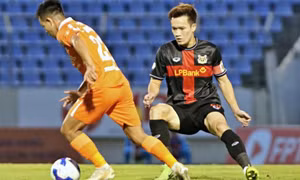Hoàng Đức chưa ghi bàn, Ninh Bình đã lên đỉnh V-League