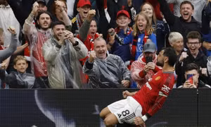 Bruno ghi bàn trên chấm 11m, Man United thắng kịch tính Burnley