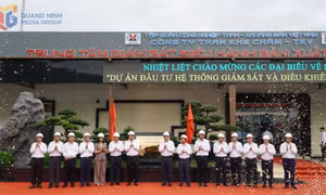 Gắn biển công trình đầu tư hệ thống giám sát và điều khiển tự động hóa mỏ than Khe Chàm III