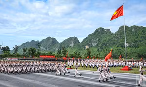 Hình ảnh các chiến sĩ trong buổi tổng hợp luyện diễu binh, diễu hành lần hai sự kiện A80 
