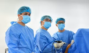  Vị bác sĩ khiến bệnh nhân người Nhật nhất quyết phải sang Việt Nam phẫu thuật