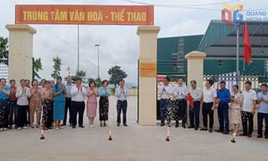 Phường Hiệp Hòa gắn biển các công trình chào mừng Đại hội Đảng 