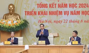 Thủ tướng Phạm Minh Chính dự Hội nghị tổng kết năm học 2024-2025, triển khai nhiệm vụ năm học 2025-2026