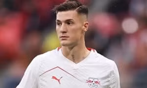 Man United ký hợp đồng trị giá 2.500 tỉ với tiền đạo Benjamin Sesko