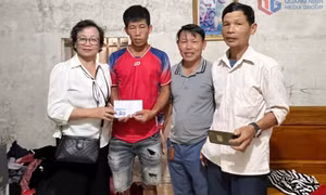 Hỗ trợ gần 650 triệu đồng cho người dân bị ảnh hưởng bão lũ