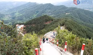 Hoành Mô mây trắng
