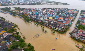 Toàn cảnh Khu đô thị cổ Hội An, Đà Nẵng ngập sâu trong biển nước