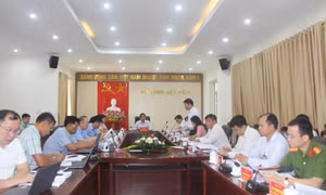 Phó Chủ tịch Thường trực UBND tỉnh Vũ Văn Diện làm việc với phường Hiệp Hòa