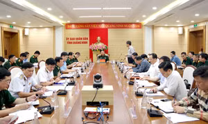 Bộ Quốc phòng làm việc với tỉnh Quảng Ninh về quản lý, sử dụng đất quốc phòng