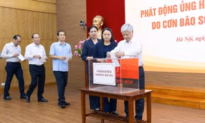 Ủy ban Trung ương Mặt trận Tổ quốc Việt Nam tiếp nhận hơn 670 tỷ đồng ủng hộ đồng bào ảnh hưởng bởi cơn bão số 10