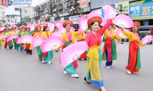 Chung sức phát triển văn hóa giàu bản sắc