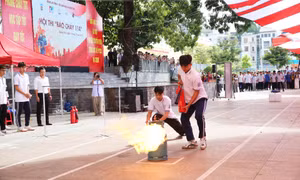 Hội thi “Báo cháy 114” trong trường học