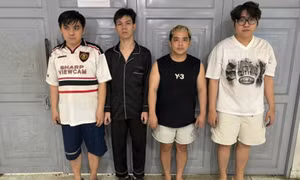 Triệt phá quán bar bán bóng cười, chỉ nhận khách quen sau 23h ở TPHCM