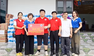 Lan tỏa yêu thương, sẻ chia cùng đồng bào vùng thiên tai