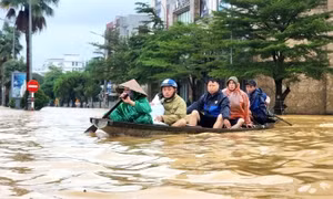 34 người chết và mất tích do mưa lũ ở miền Trung