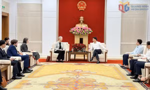 Phó Chủ tịch UBND tỉnh Nguyễn Văn Công tiếp xã giao Đại sứ Na uy và đại diện UNDP