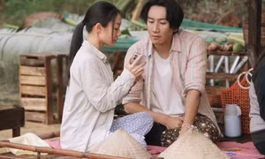 'Tay anh giữ một vì sao' - Hoàng Hà và Lee Kwang Soo trật nhịp