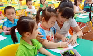Hỗ trợ chi phí học tập theo hộ khẩu hay nơi ở thực tế?