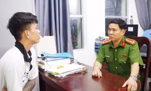 Một ngày, Công an xã ở Cần Thơ bắt hai vụ giật dây chuyền