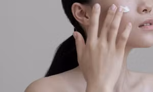 Giữ ẩm cho da mùa đông, 10 mẹo tự nhiên giúp da mềm mượt, hết khô ngứa