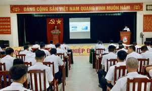 Lữ đoàn 169, Vùng 1 hải quân tổ chức học tập phong trào “Bình dân học vụ số”