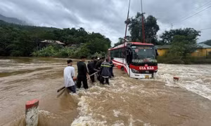 Thời tiết hôm nay 1/10: Mưa to bao phủ miền Bắc; miền Nam nhiều mây, mưa rào