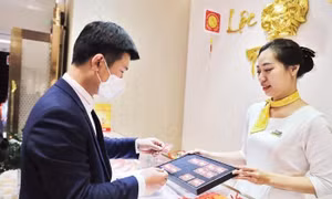 Từng bước ổn định hoạt động của thị trường vàng