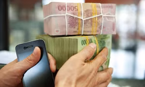 Cựu Chánh án huyện chi tiền hối lộ vì lo vợ bị ảnh hưởng chức danh thẩm phán