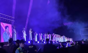 Concert Em xinh say hi bỏ trống nhiều hàng ghế ở sân Mỹ Đình