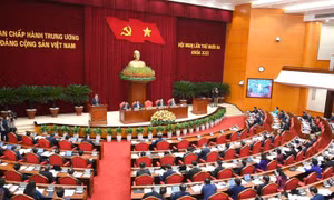Ngày làm việc thứ nhất Hội nghị lần thứ 13 Ban Chấp hành Trung ương Đảng khóa XIII