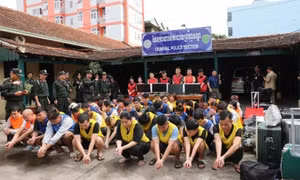 Cô gái Việt cầm đầu đường dây lừa đảo hơn 300 tỉ đồng ở Campuchia