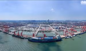 Trung Quốc công bố mức phí cảng đặc biệt đối với tàu thuyền Mỹ