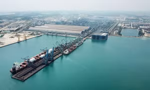 Vốn FDI thực hiện tại Việt Nam cao nhất trong 5 năm qua